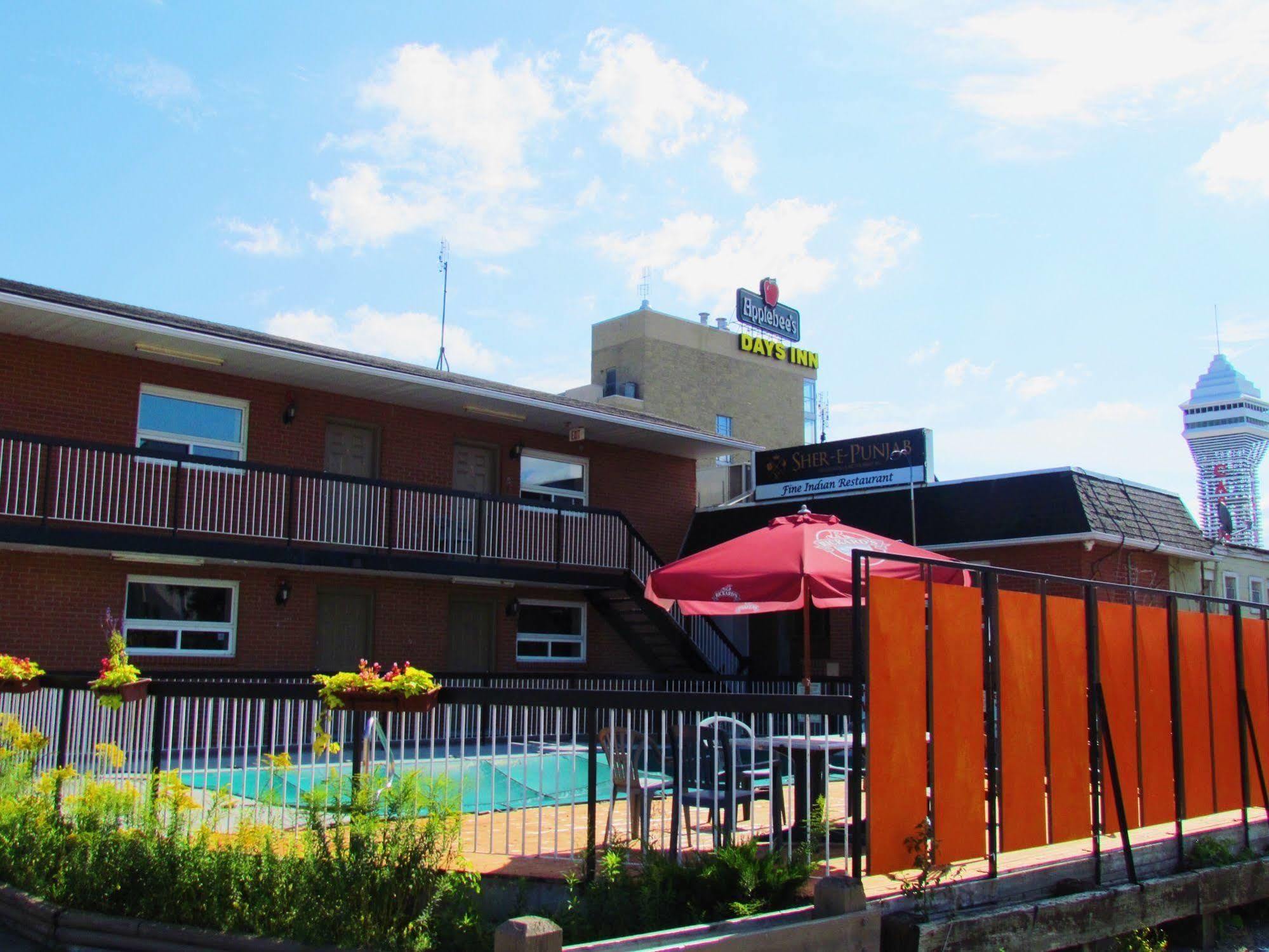 The Falls Family Lodge Niagara Falls Exterior photo
